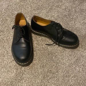 Like new men’s Dr. Martens